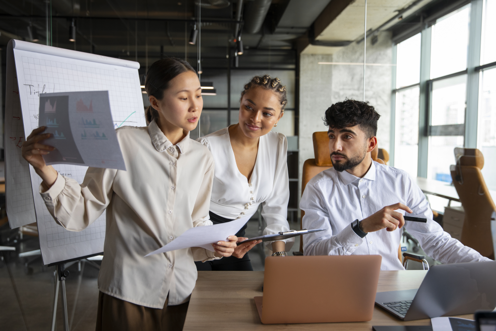 Liderando la innovación: roles y responsabilidades del liderazgo tecnológico en diversas industrias