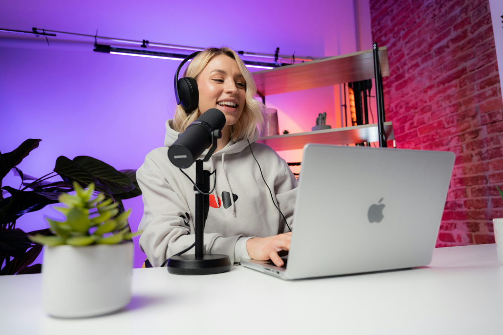 ¿Cómo pueden las marcas utilizar los podcasts de YouTube para marketing?